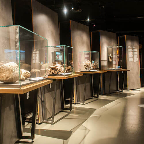 Stonehenge objects display